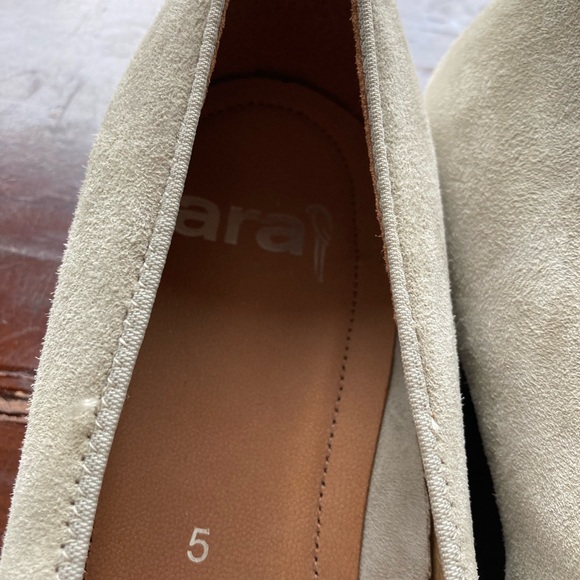 Luxury German comfort flats. Clean suede and in new condition.  7.5 US size. - Picture 6 of 9